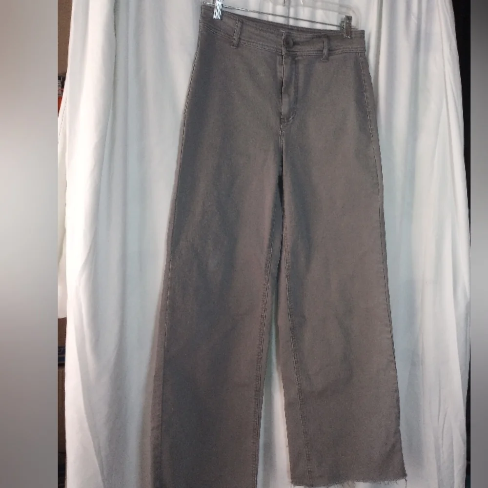 Oat New York Size 6 Women's 11" Wide Leg Jeans Gray Raw Hem Scandi Coastal - Picture 10 of 11